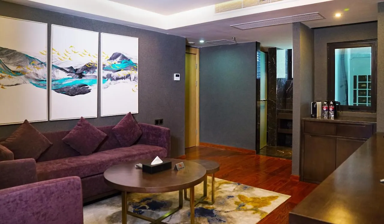 Hoya International Hotel Γιανγκόν
